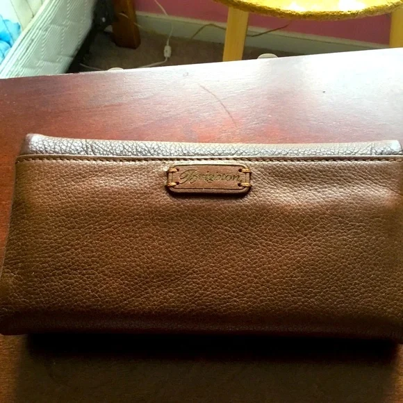 Brighton Brown Leather Clutch Wallet - Picture 5 of 5
